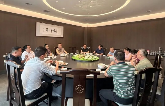 筑牢安全底线 深耕服务赋能｜湘潭市常德商会召开第三届第六次理监事会